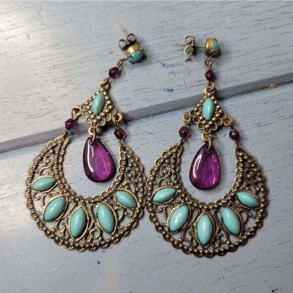 Avon Half Moon Dangle Earrings Pierced Faux Turquoise & Amethyst - Picture 1 of 6